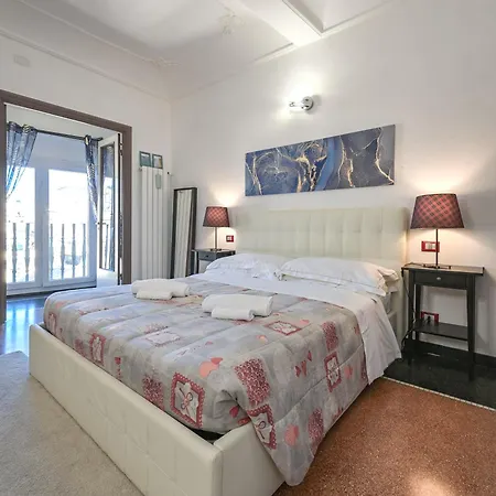 Lovely On Rooftops - Genovainrelax Apartment